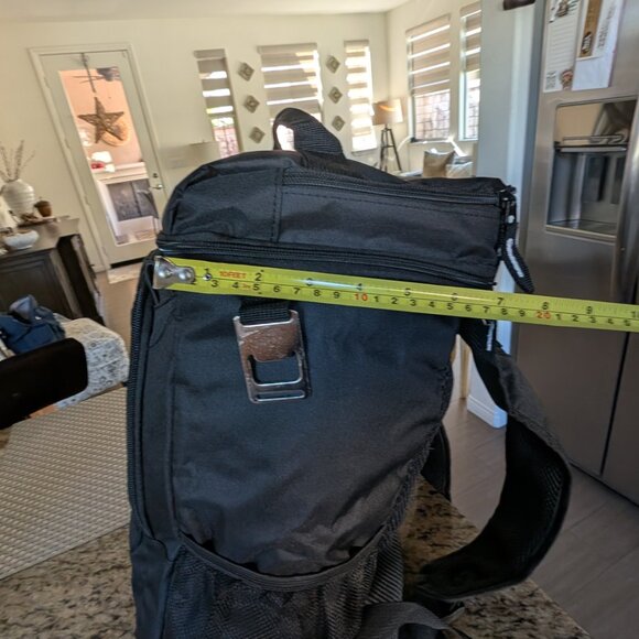 AAA Insulated Backpack - New - Picture 7 of 7